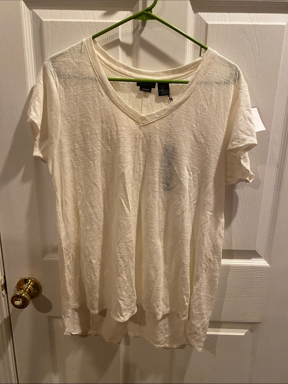 Tahari Cream V-Neck Short Sleeve Blouse size large. M29. NWT